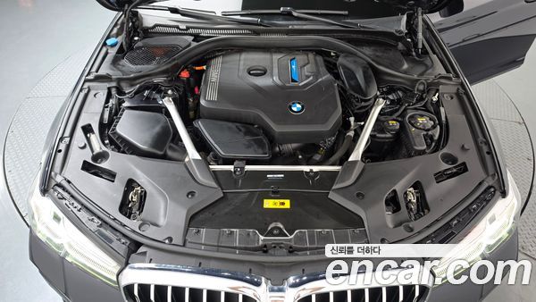 BMW 5 Series 2021, фото 6