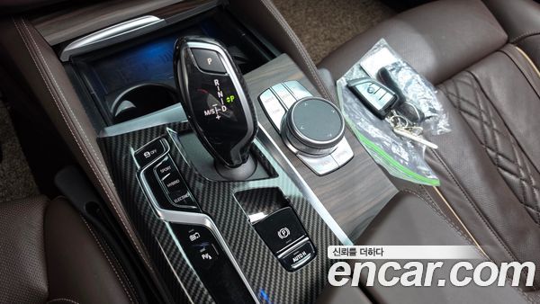 BMW 5 Series 2021, фото 12