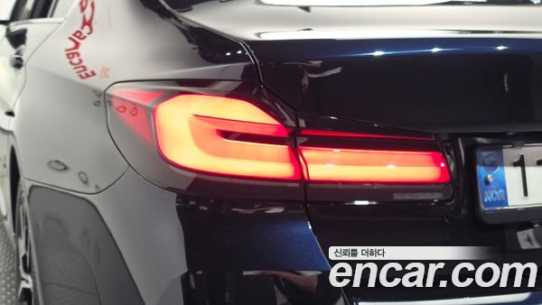 BMW 5 Series 2021, фото 9