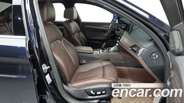 BMW 5 Series 2021, фото 16