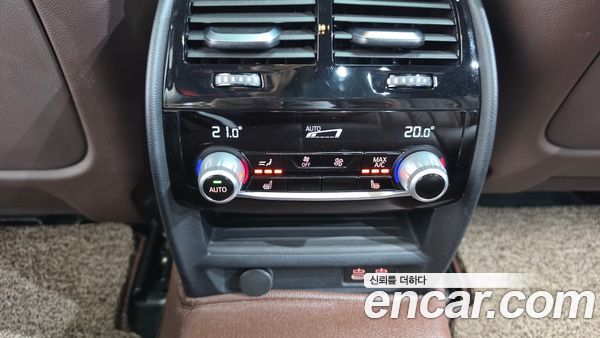 BMW 5 Series 2021, фото 31