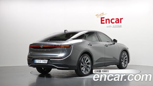 Toyota Crown 2025