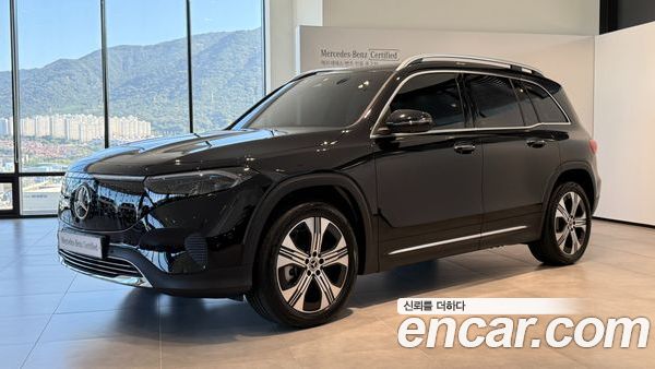 Mercedes-Benz EQB 2026