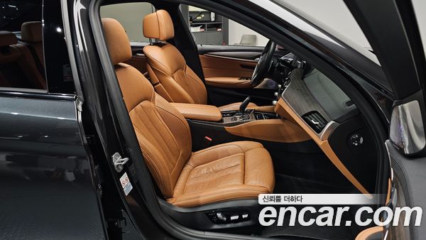 BMW 5 Series 2020, фото 15