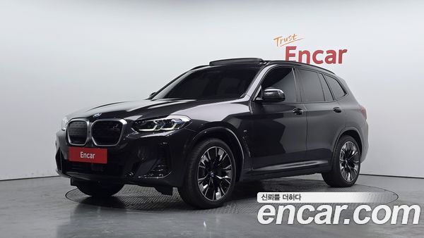BMW iX3 2024