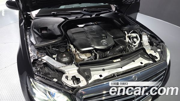 Mercedes-Benz E-Class 2020, фото 6