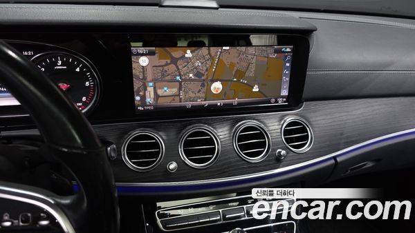 Mercedes-Benz E-Class 2020, фото 20