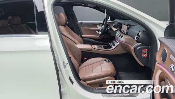 Mercedes-Benz E-Class 2021, фото 15
