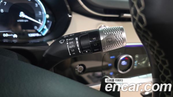 Genesis GV70 2021, фото 28