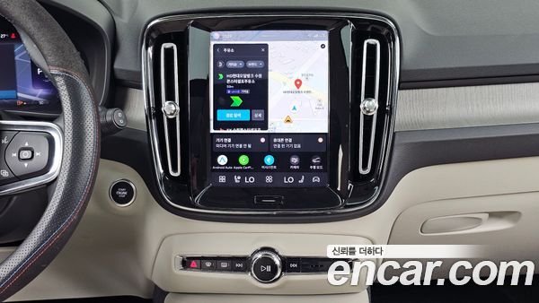 Volvo XC40 2023, фото 20