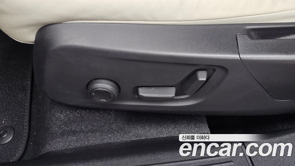 Volvo XC40 2023, фото 16