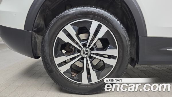 Mercedes-Benz GLB 2022, фото 4