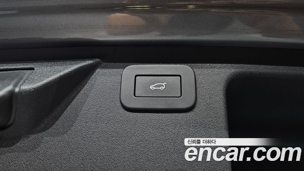 Land Rover Discovery Sport 2023, фото 35
