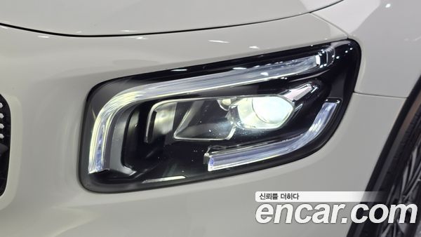 Mercedes-Benz GLB 2021, фото 8