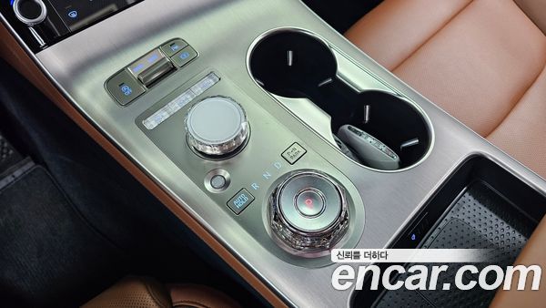 Genesis GV70 2025, фото 12