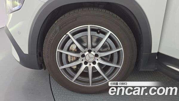 Mercedes-Benz GLB 2023, фото 5