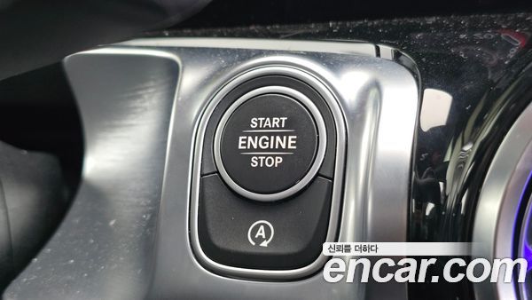 Mercedes-Benz GLB 2023, фото 20