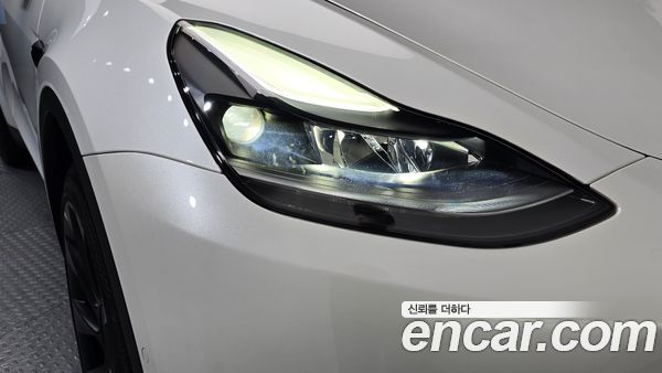 Tesla Model Y 2022, фото 7