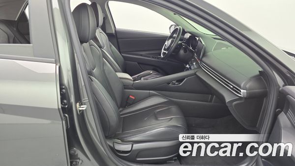 Hyundai Elantra 2021, фото 16