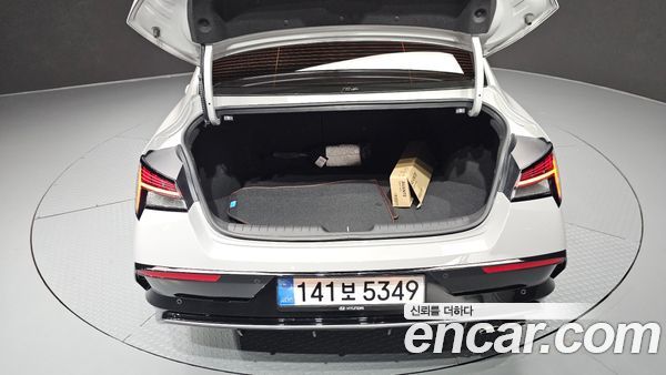 Hyundai Elantra 2025, фото 26