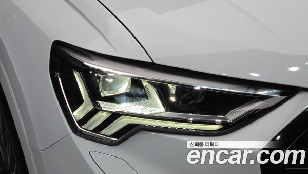Audi Q3 2025, фото 8