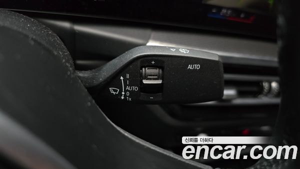 BMW i4 2022, фото 29