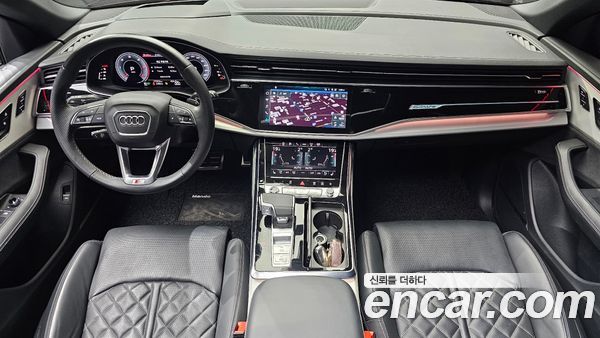 Audi Q8 2023, фото 7