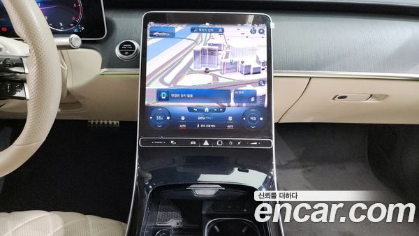 Mercedes-Benz S-Class 2022, фото 14
