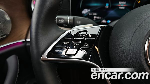 Mercedes-Benz E-Class 2023, фото 14