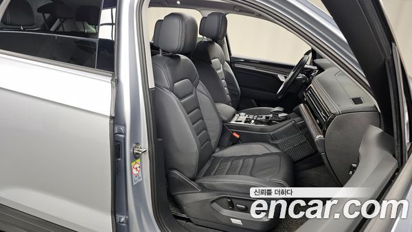 Volkswagen Touareg 2020, фото 12
