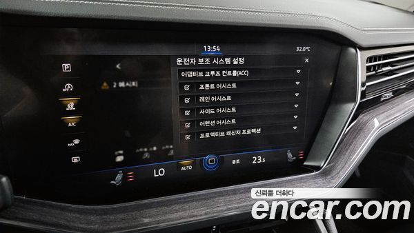 Volkswagen Touareg 2020, фото 16