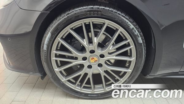 Porsche Panamera 2021, фото 5