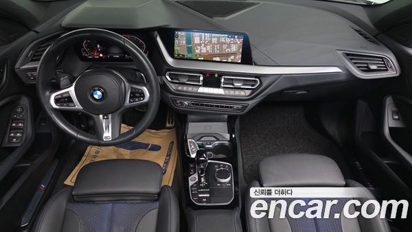 BMW 1 Series 2023, фото 7