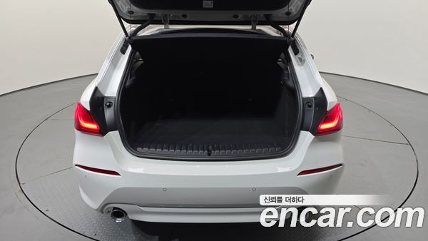 BMW 1 Series 2021, фото 20