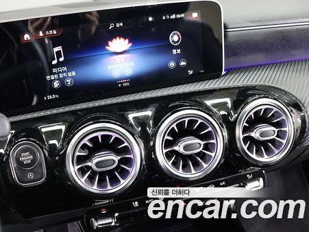 Mercedes-Benz A-Class 2020, фото 10