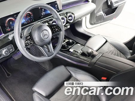 Mercedes-Benz A-Class 2020, фото 15