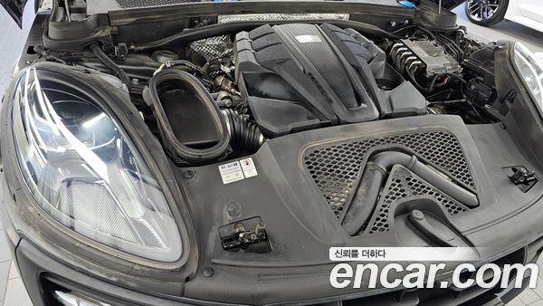 Porsche Macan 2021, фото 6