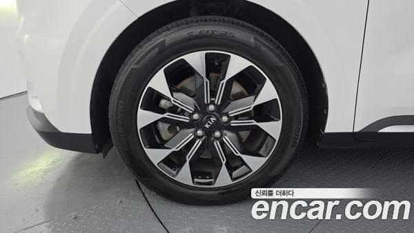 Kia Carnival 2021, фото 5