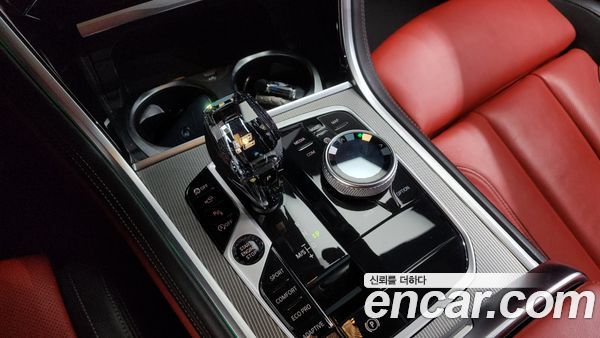 BMW 8 Series 2022, фото 9