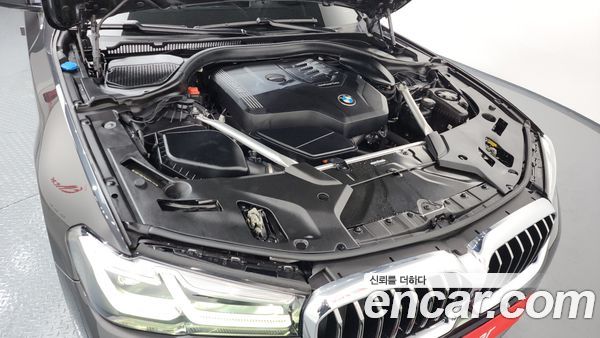 BMW 5 Series 2021, фото 6