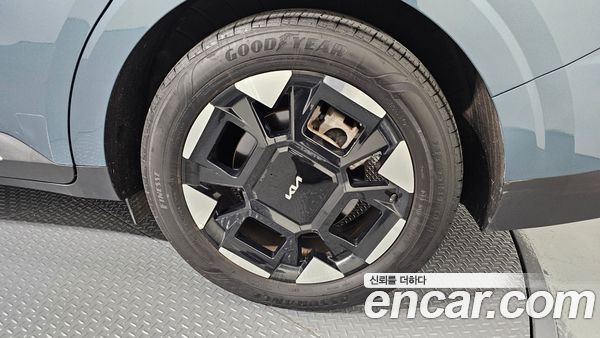 Kia Carnival 2024, фото 5