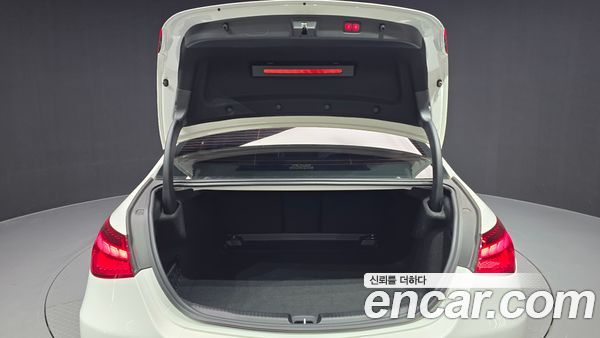 Mercedes-Benz C-Class 2023, фото 20