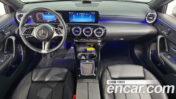Mercedes-Benz A-Class 2024, фото 7