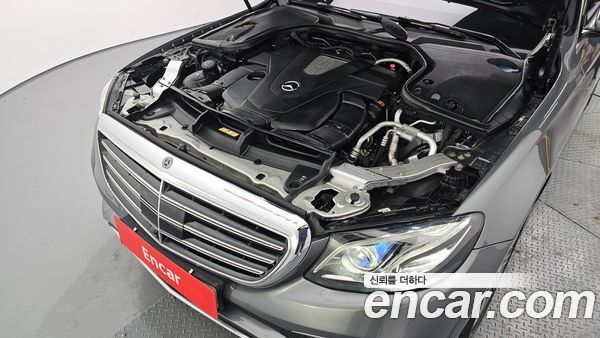 Mercedes-Benz E-Class 2020, фото 6