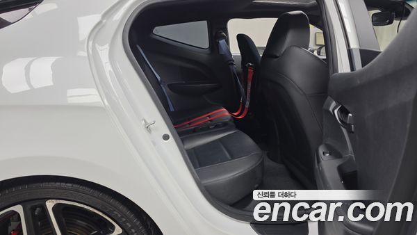 Hyundai Veloster 2022, фото 12
