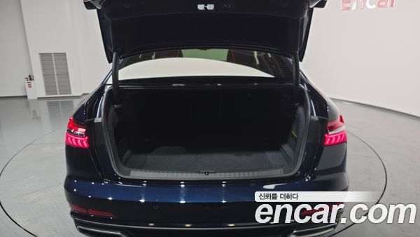 Audi A6 2023, фото 19