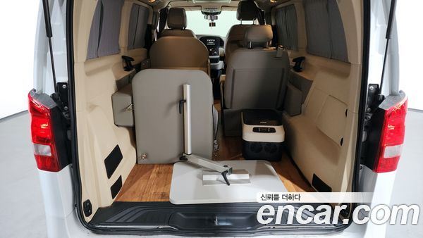 Mercedes-Benz V-Class 2020, фото 20