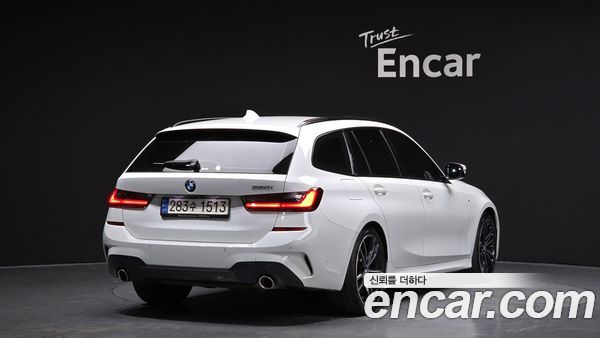 BMW 3 Series 2022, фото 2