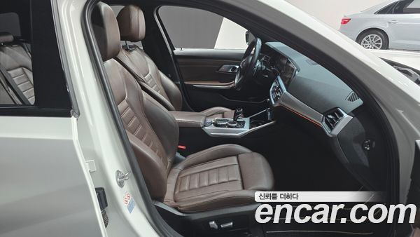 BMW 3 Series 2022, фото 10