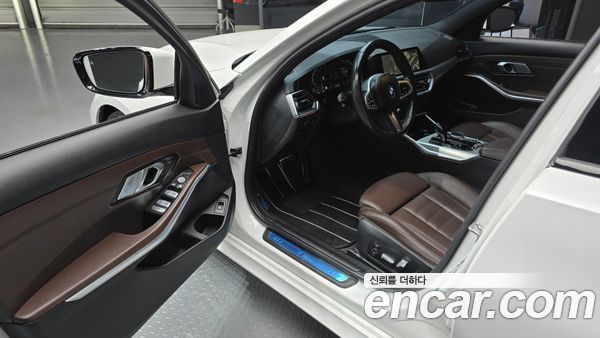 BMW 3 Series 2022, фото 11